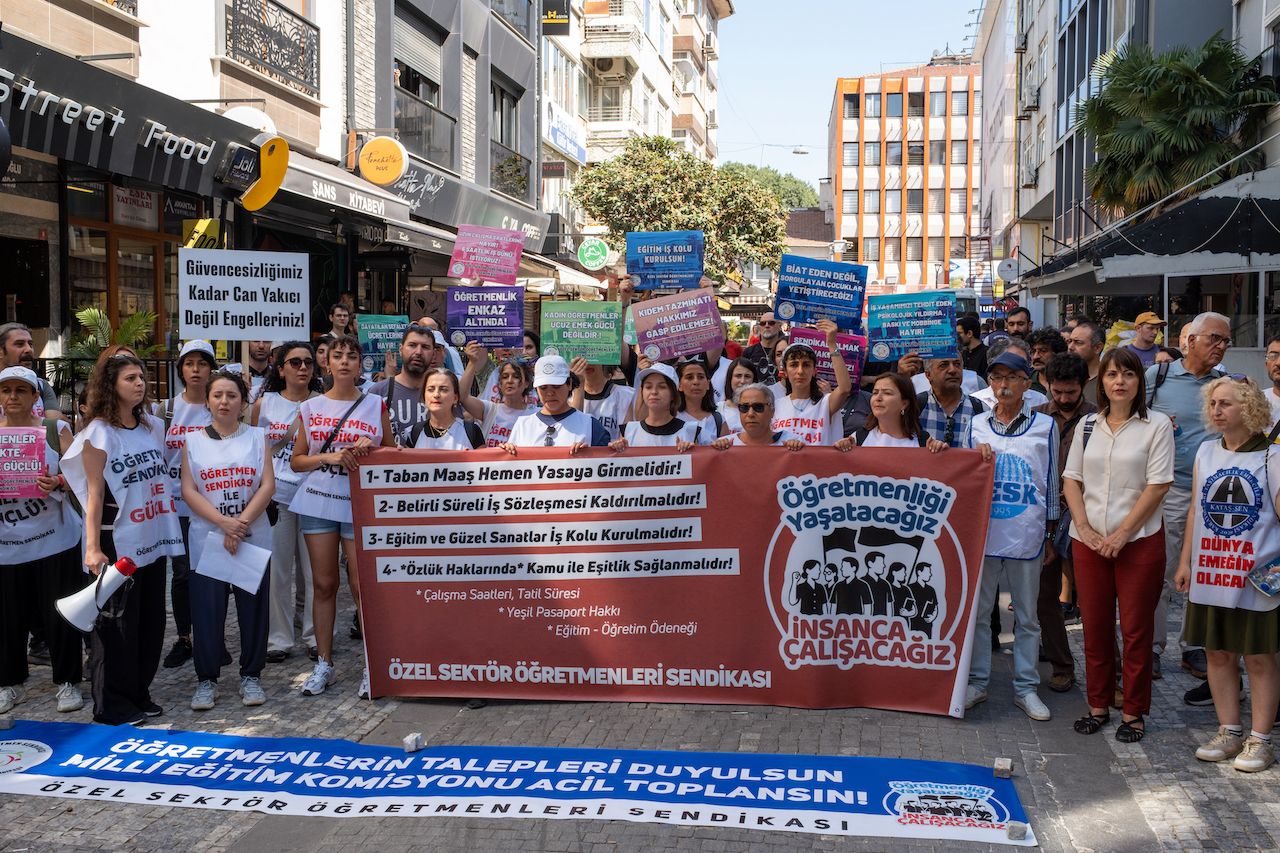 Öğretmenler hakları için Ankara’ya yürüyor 